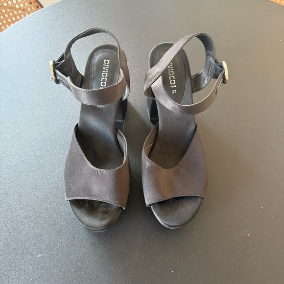 3/$20⚡️ H&M Divided Black Ankle Strap Platform Fabric High Heels Peep Toe - Picture 7 of 11